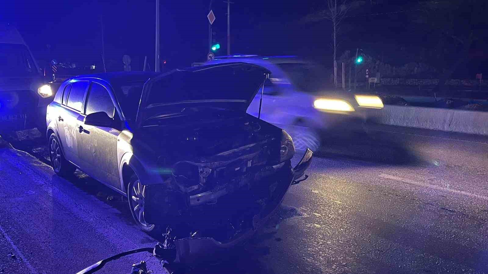 bursada trafik kazasinda can pazari 4 yarali 2