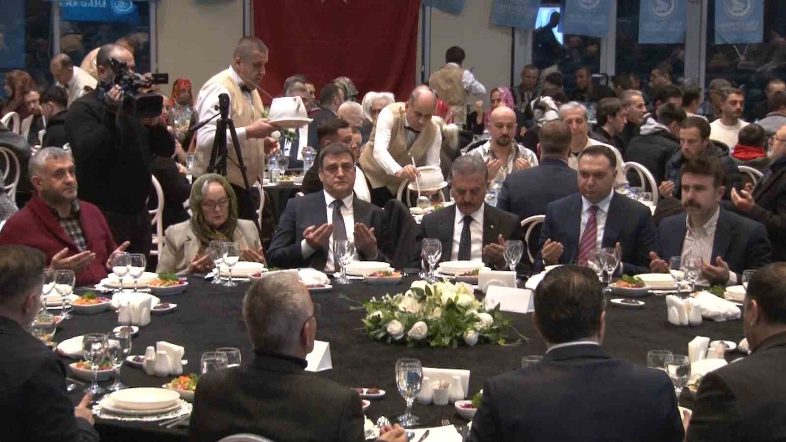 bursada ulku ocaklarinin duzenledigi iftarda birlik ve beraberlik vurgusu 1 UGayiHrU