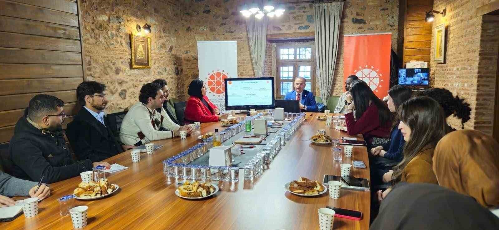 bursada uluslararasi ogrencilere medya iletisim ve kamu diplomasisi soylesisi 1 OXPWK4Ew
