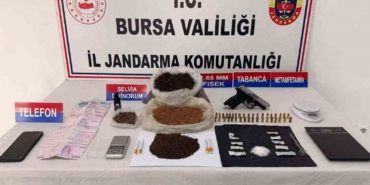 bursada-uyusturucu-operasyonu-cok-miktarda-madde-ele-gecirildi-eSaIsYnP.jpg