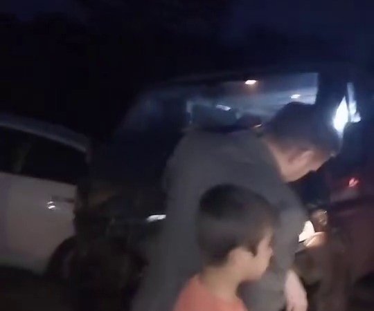 bursada-yamactan-kopan-kayalar-araclarin-uzerine-yagdi-GZJ3ZMVM.jpg