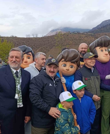 bursada-yanan-ormanlar-milli-agaclandirma-gununde-yeniden-yeseriyor-jjk1c6l2.jpg