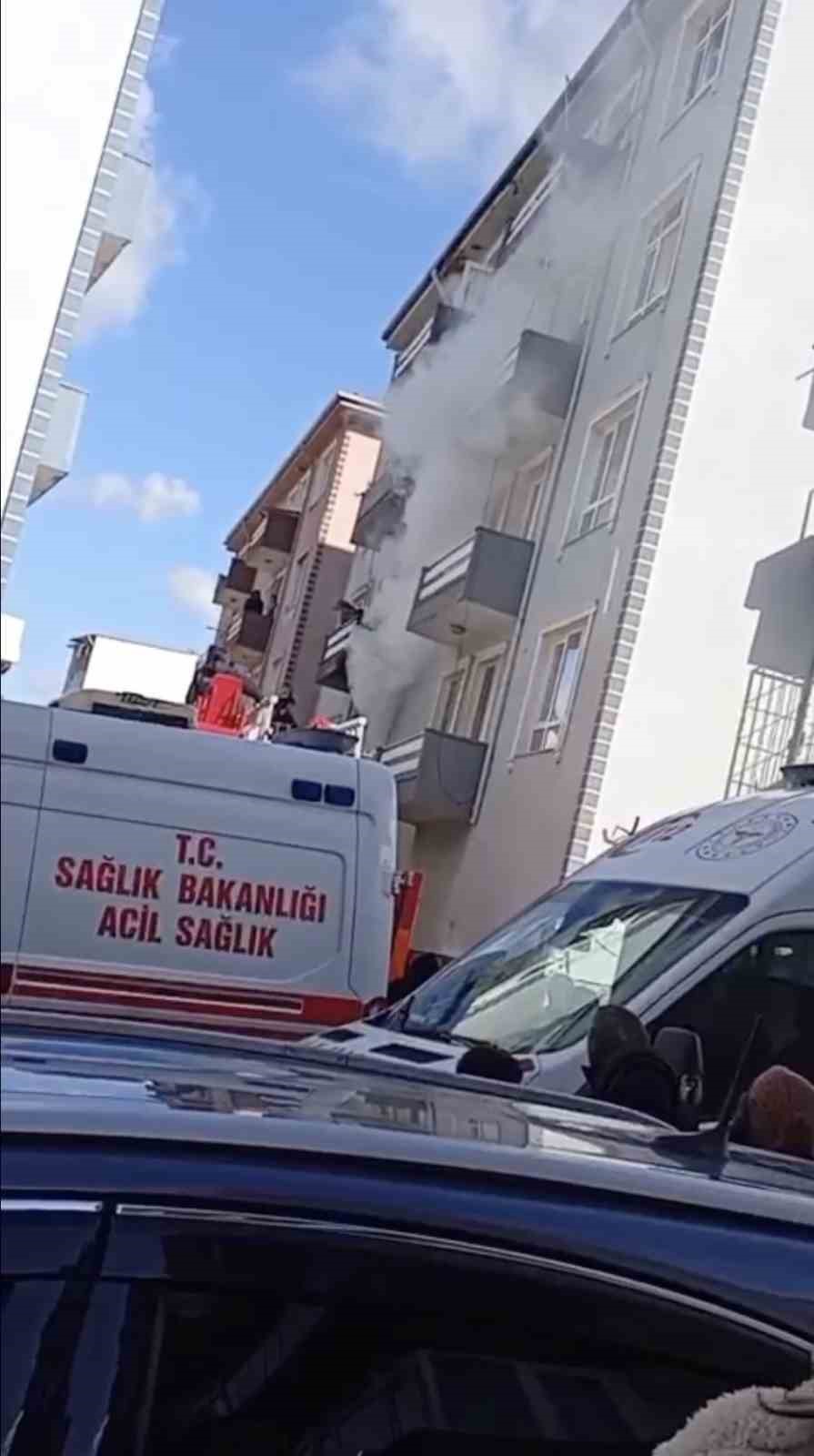 bursada yangin faciasiyatalak adam alev kapaninda kaldi 5