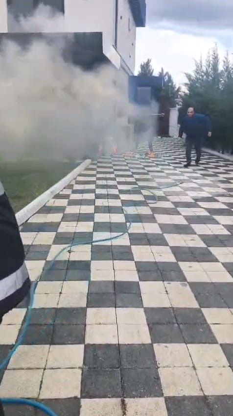 bursada yazlik evde cikan yangin panige neden oldu 1 hjNQGpRs