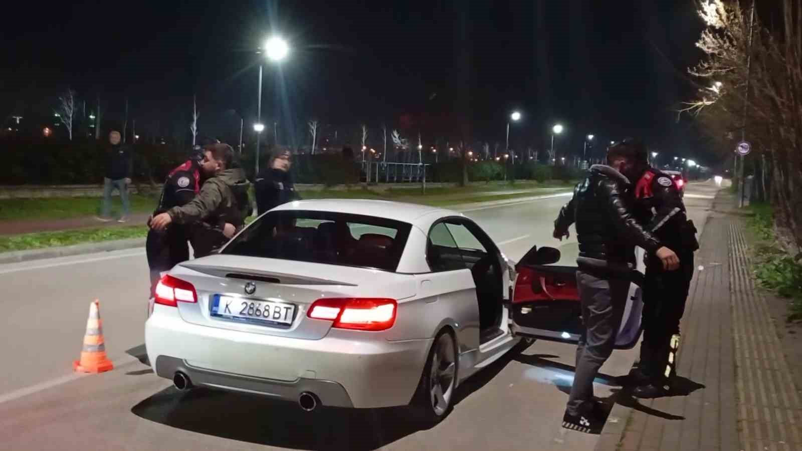 bursada yer degistiren piyasacilara polis baskini 3 BCsnsVZO