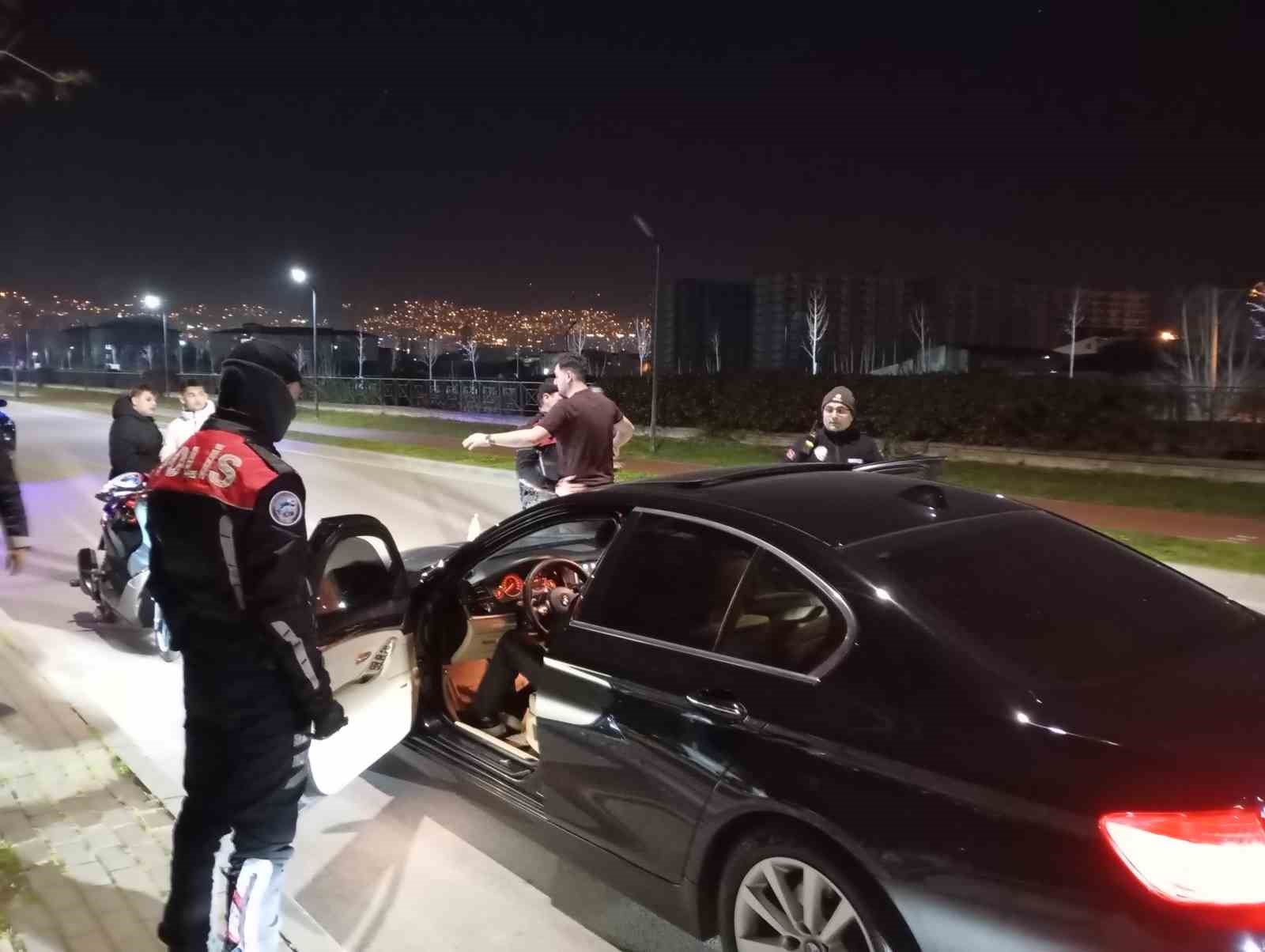bursada yer degistiren piyasacilara polis baskini 5 EHKqeW2A