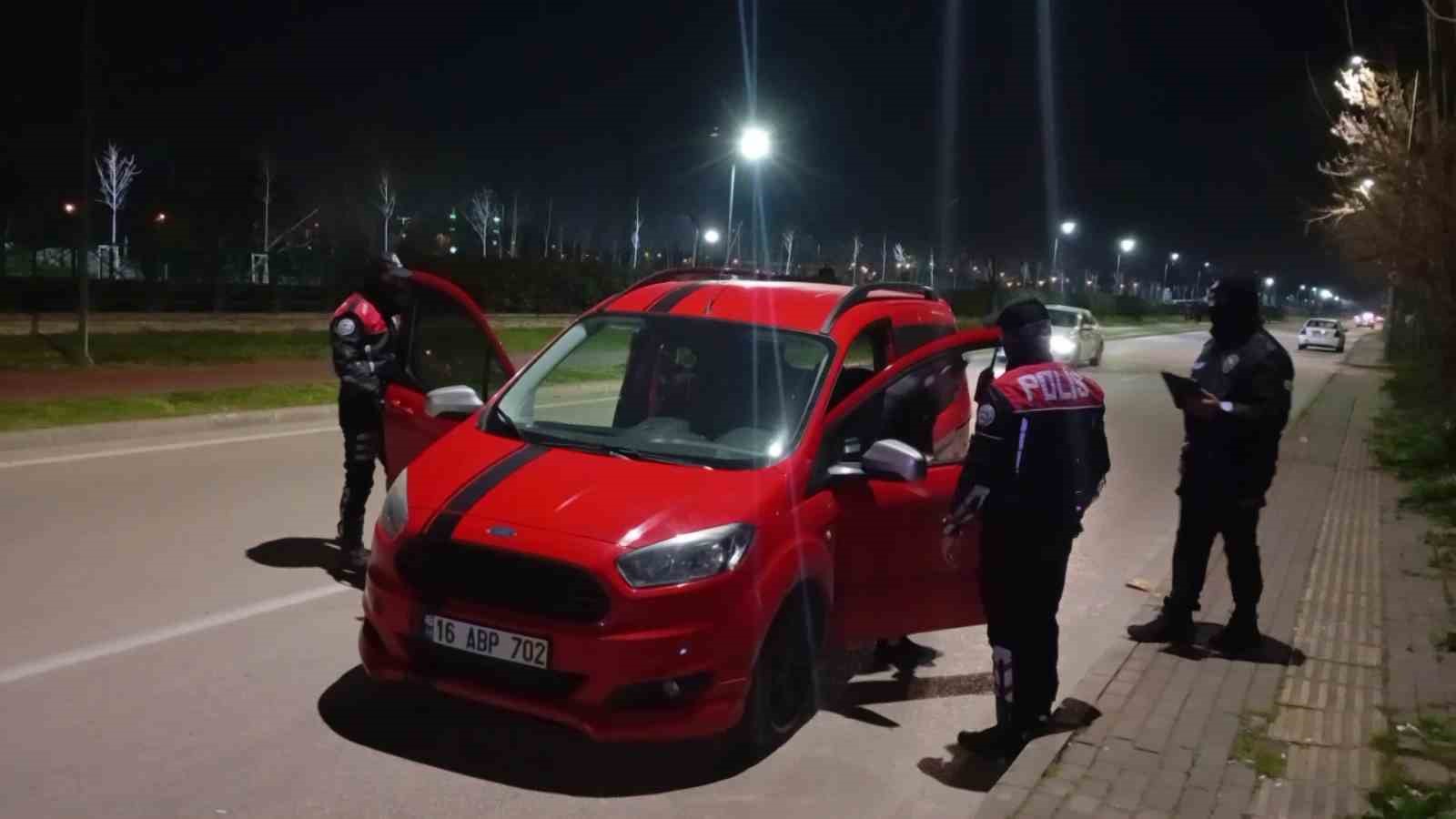 bursada yer degistiren piyasacilara polis baskini 9 Wn7C31wr