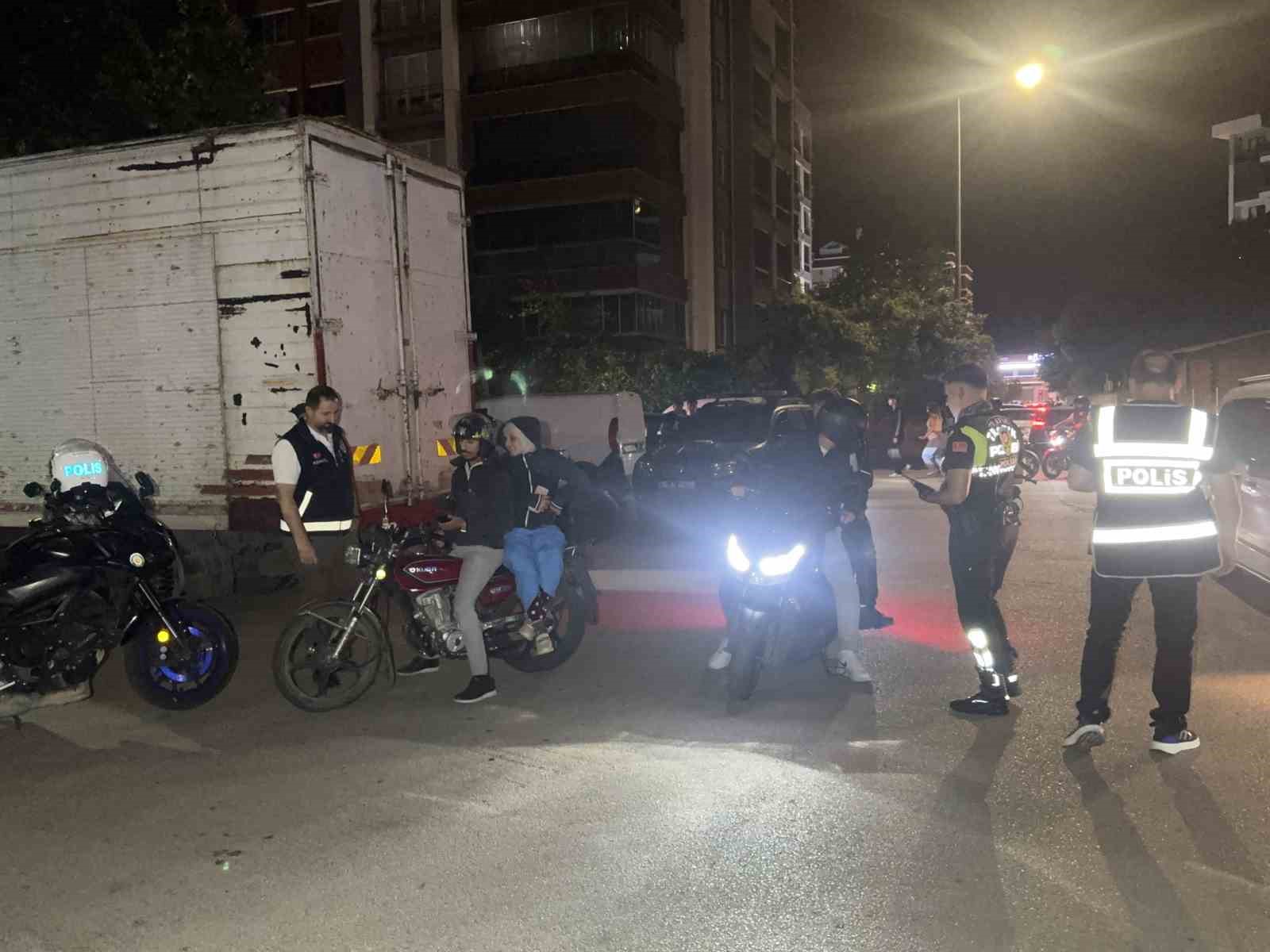 Bursa’da YKS öncesi sessizlik ve huzur denetimi 7 bursada yks oncesi sessizlik ve huzur denetimi 3 LUfiE1Il