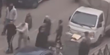 bursada-yol-ortasinda-kavga-trafigi-kilitledi-U9FYlhzi.jpg