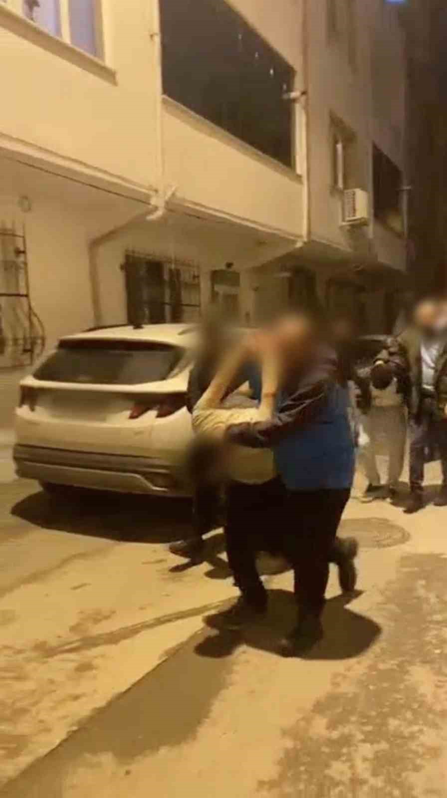 bursada zehir tacirleri boyle yakalandi zulalanan uyusturuculari polis tek tek buldu 2 rQ19FbrZ