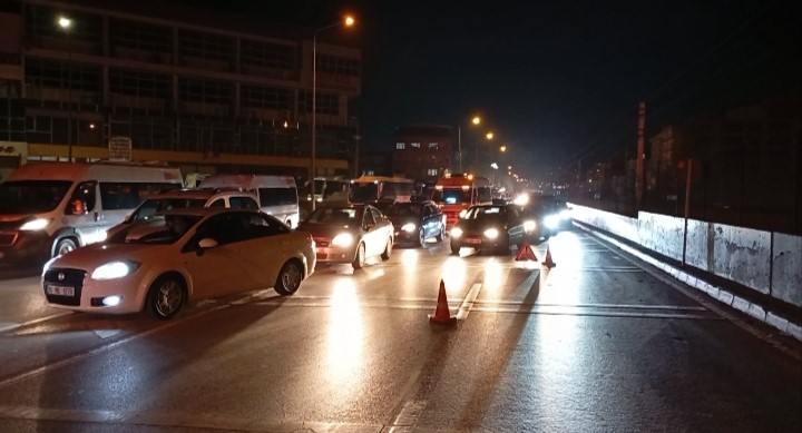 bursada zincirleme kaza 6 yarali 3 TMhE1Jrz