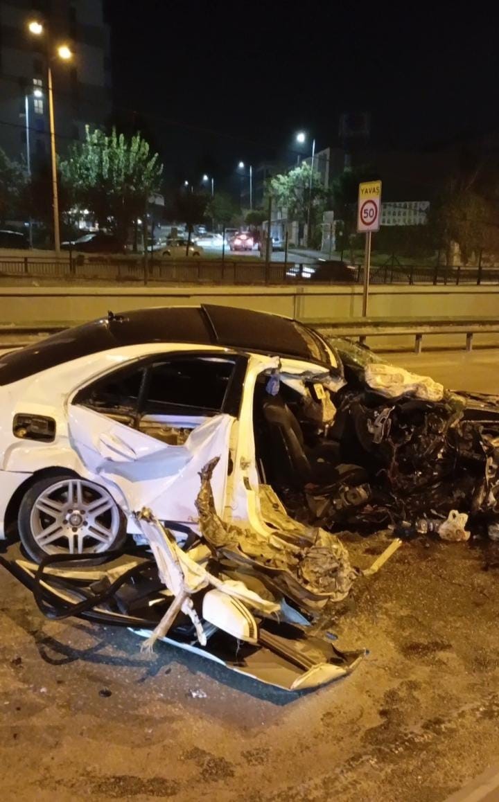 Bursa’da zincirleme kaza: 8 yaralı 8 bursada zincirleme kaza 8 yarali 4 scpzNlYE