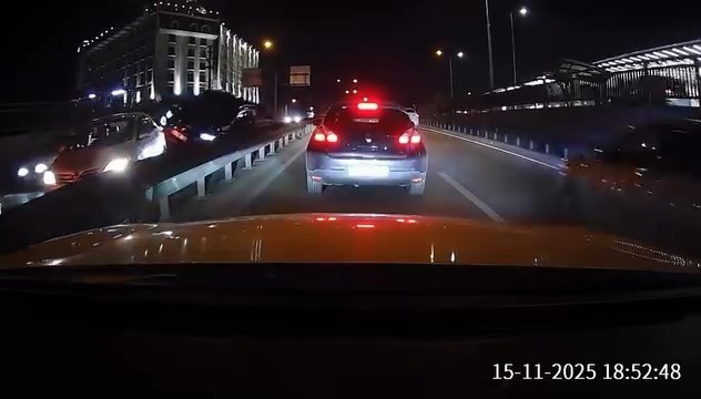 bursada zincirleme kaza kameraya yansidi 3 VYETNtaT