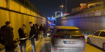 bursada-zincirleme-trafik-kazasi-sonrasi-kavga-cikti-EXWbcIgr.jpg