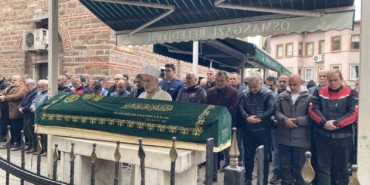 bursadaki-feci-kazada-hayatini-kaybeden-genc-adam-gozyaslariyla-ugurlandi-J9WO4Hau.jpg