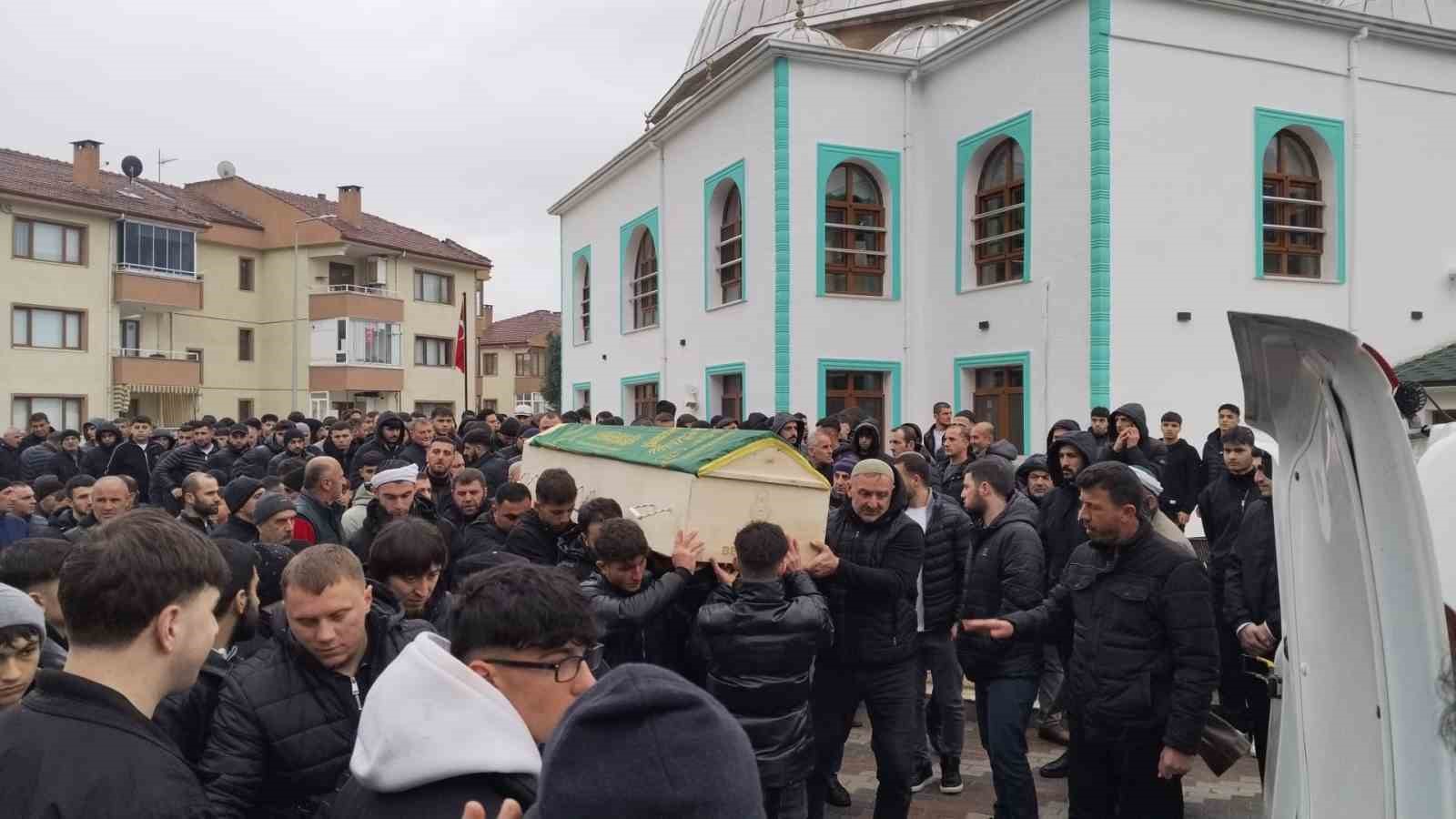 bursadaki feci kazada hayatini kaybeden genc son yolculuguna ugurlandi 2 zLJ15f1P