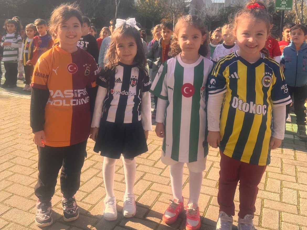 bursadaki okullarda spor gunu coskusu hiz kesmeden devam ediyor 1 wGEkinft