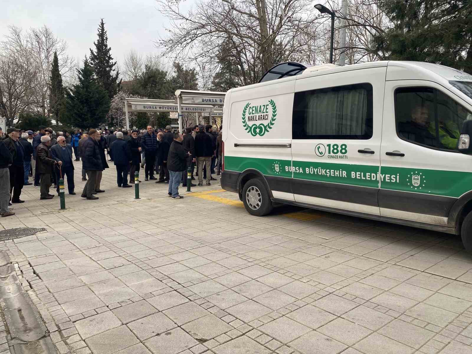 bursadaki silahli saldirida olen guzellik uzmani kadin topraga verildi 1 j2pnV5iI