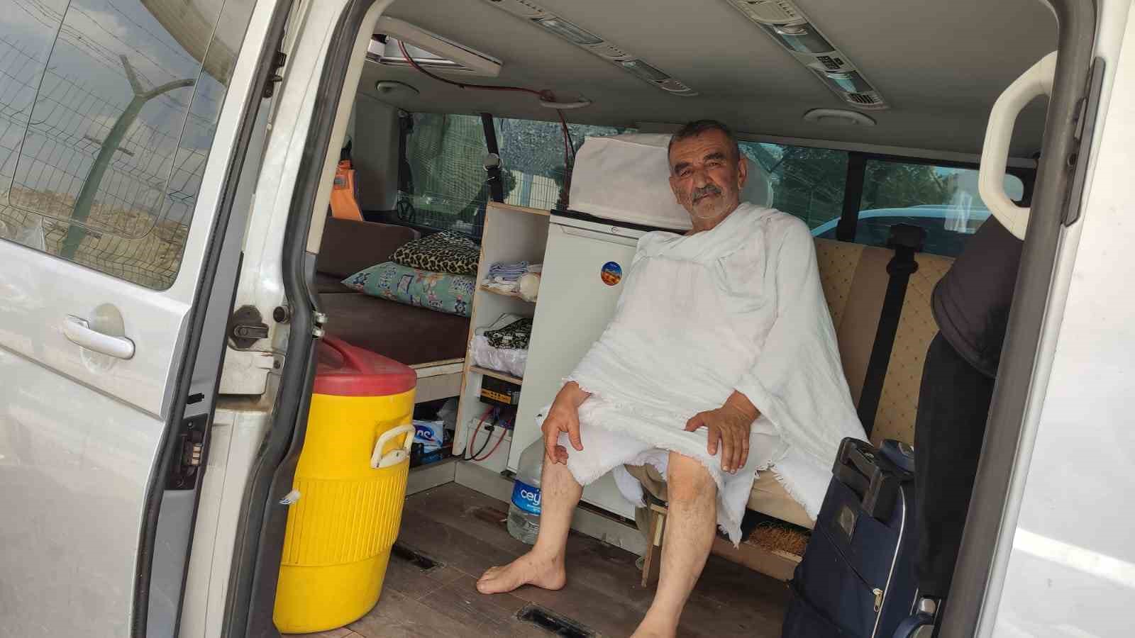 bursadan 2 bin 600 kilometrelik yolu katederek mekkeye geldi 5 5qqwKQ6z
