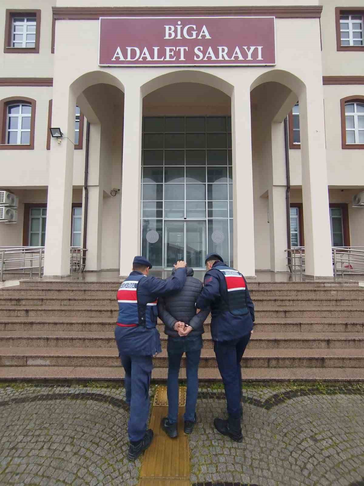 bursadan uyusturucu madde getirirken canakkalede yakalandi 0