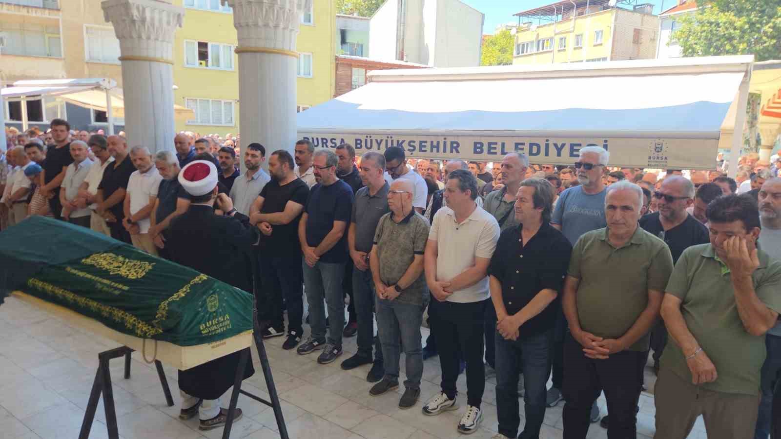 Bursalı iş adamının lösemi tedavisi gören kızı hayatını kaybetti 4 bursali is adaminin losemi tedavisi goren kizi hayatini kaybetti 0 7F8N5HDQ