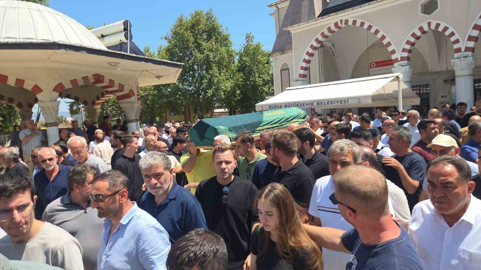 Bursalı iş adamının lösemi tedavisi gören kızı hayatını kaybetti 6 bursali is adaminin losemi tedavisi goren kizi hayatini kaybetti 2 i7nIlKHi