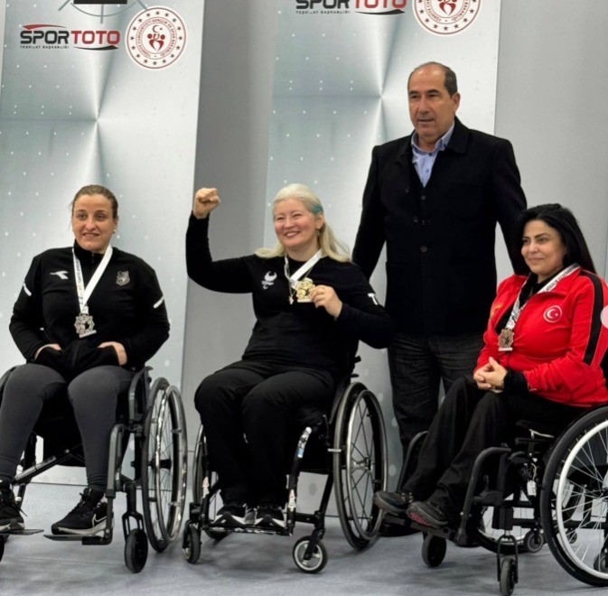 bursali milli sporcu turkiye birincisi oldu 0 NlpAZssV