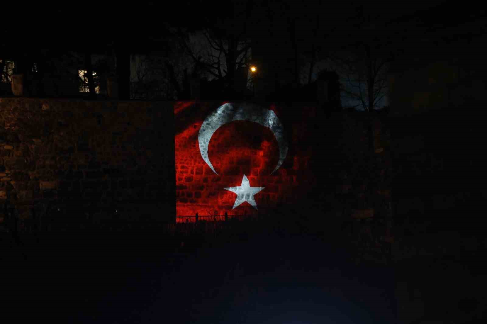 bursanin 700 yillik destani isik gosterisiyle anlatildi 4 UI4my4gW