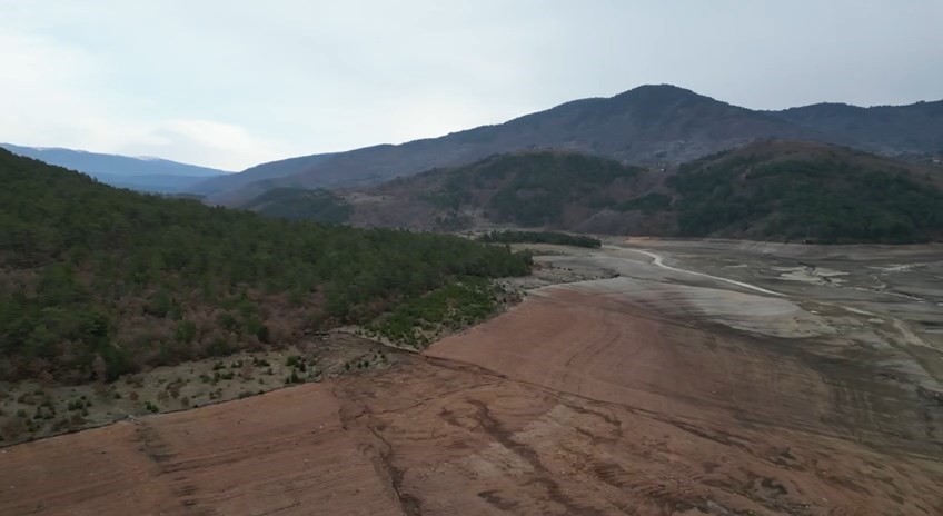 Bursa’nın barajları doldu taştı, kapaklar açıldı... 220 günde sıfırdan yüzde 100’e 10 bursanin barajlari doldu tasti kapaklar acildi 220 gunde sifirdan yuzde 100e 6 6BeeJUk3