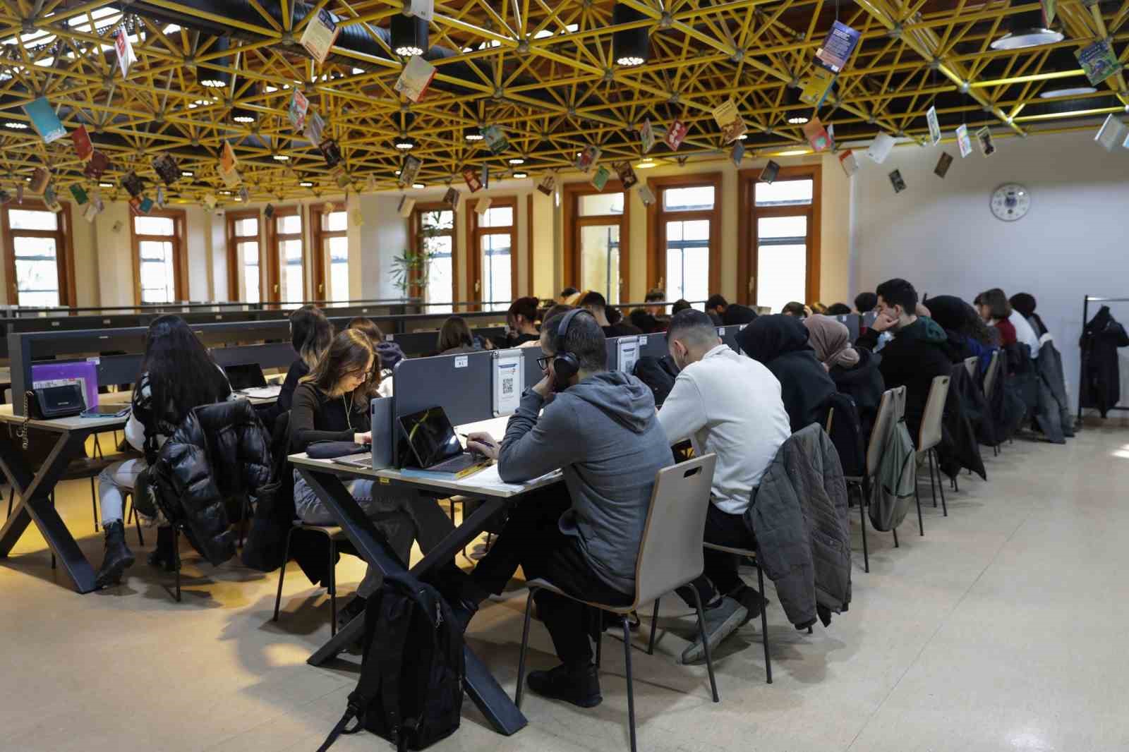 bursanin bilgiye acilan kapilarina yogun ilgi 3 OVPGOBlR