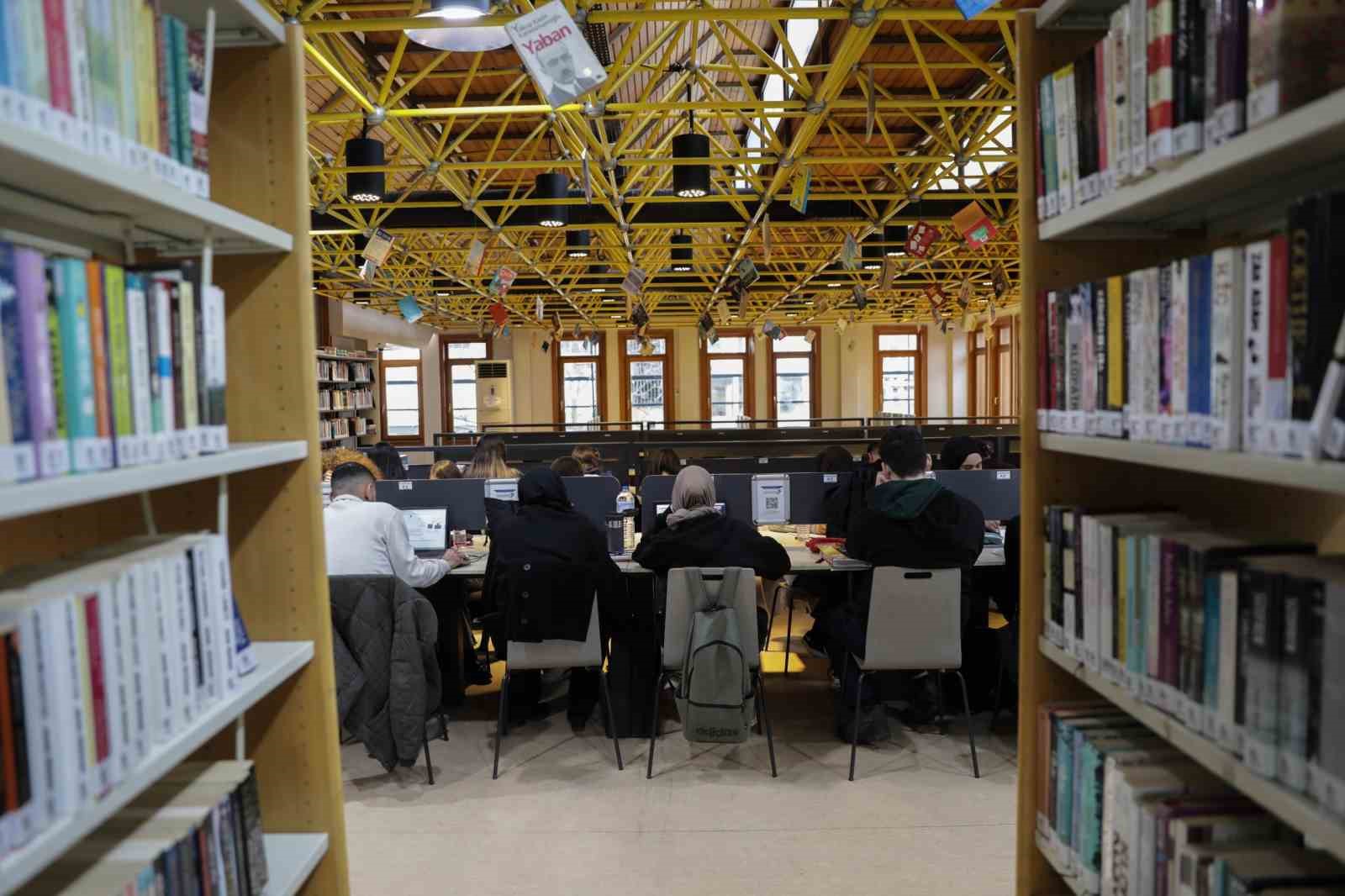 bursanin bilgiye acilan kapilarina yogun ilgi 4