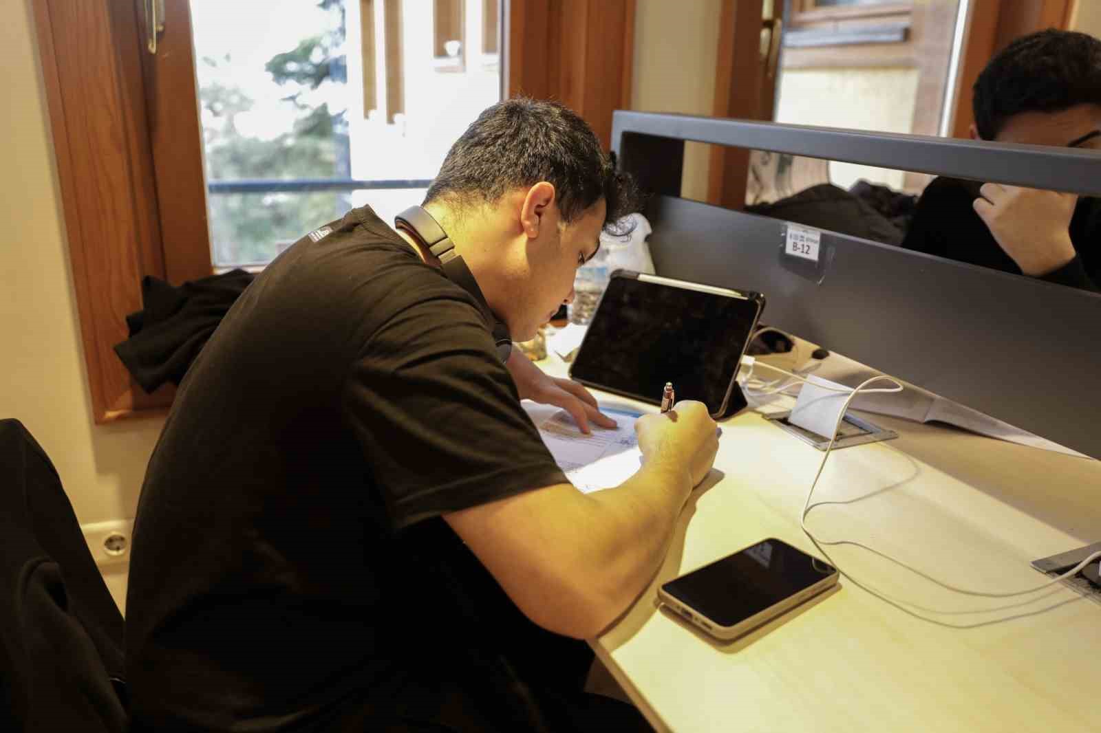 bursanin bilgiye acilan kapilarina yogun ilgi 5 g3qiFLkp