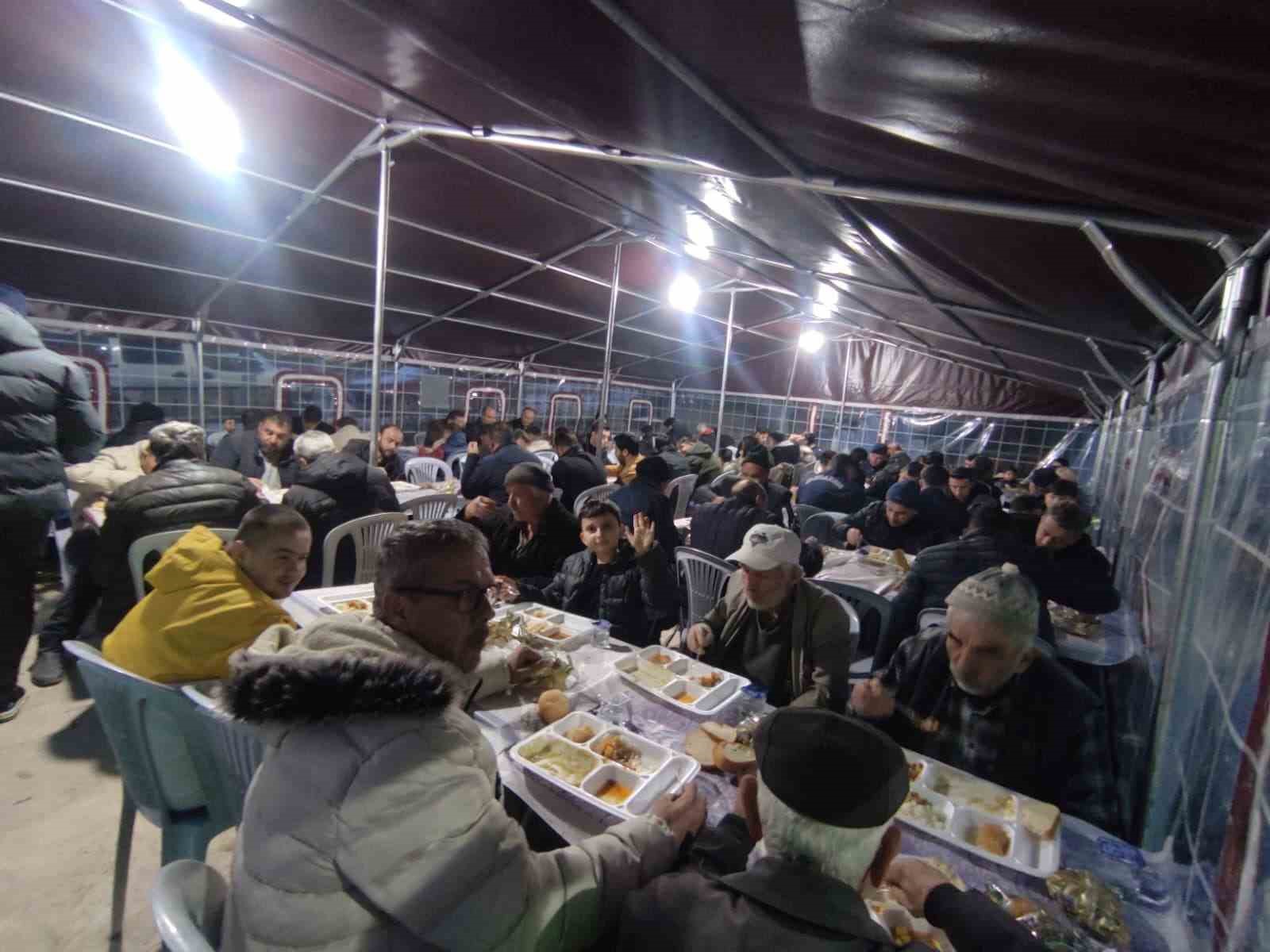 bursanin dag ilcesinde buyuk ramazan dayanismasi 0 jHAihNH3