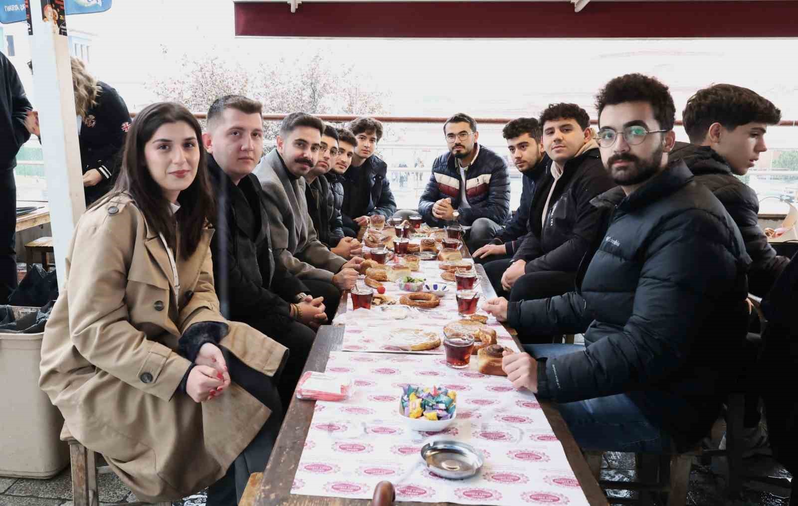 bursanin enfes lezzetleri osmangazide tanitildi 0 mwXkIcLG