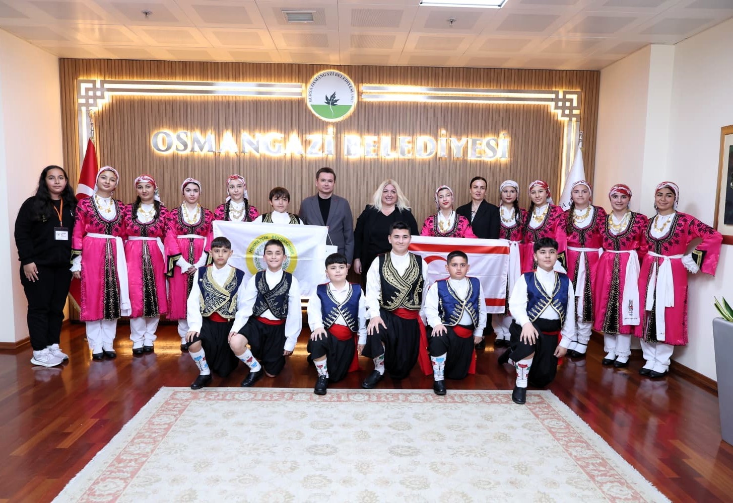 Bursa’nın fethinin 700. yıl etkinlikleri kardeşlik köprülerini güçlendirdi 8 bursanin fethinin 700 yil etkinlikleri kardeslik koprulerini guclendirdi 4 tfiVBD2U