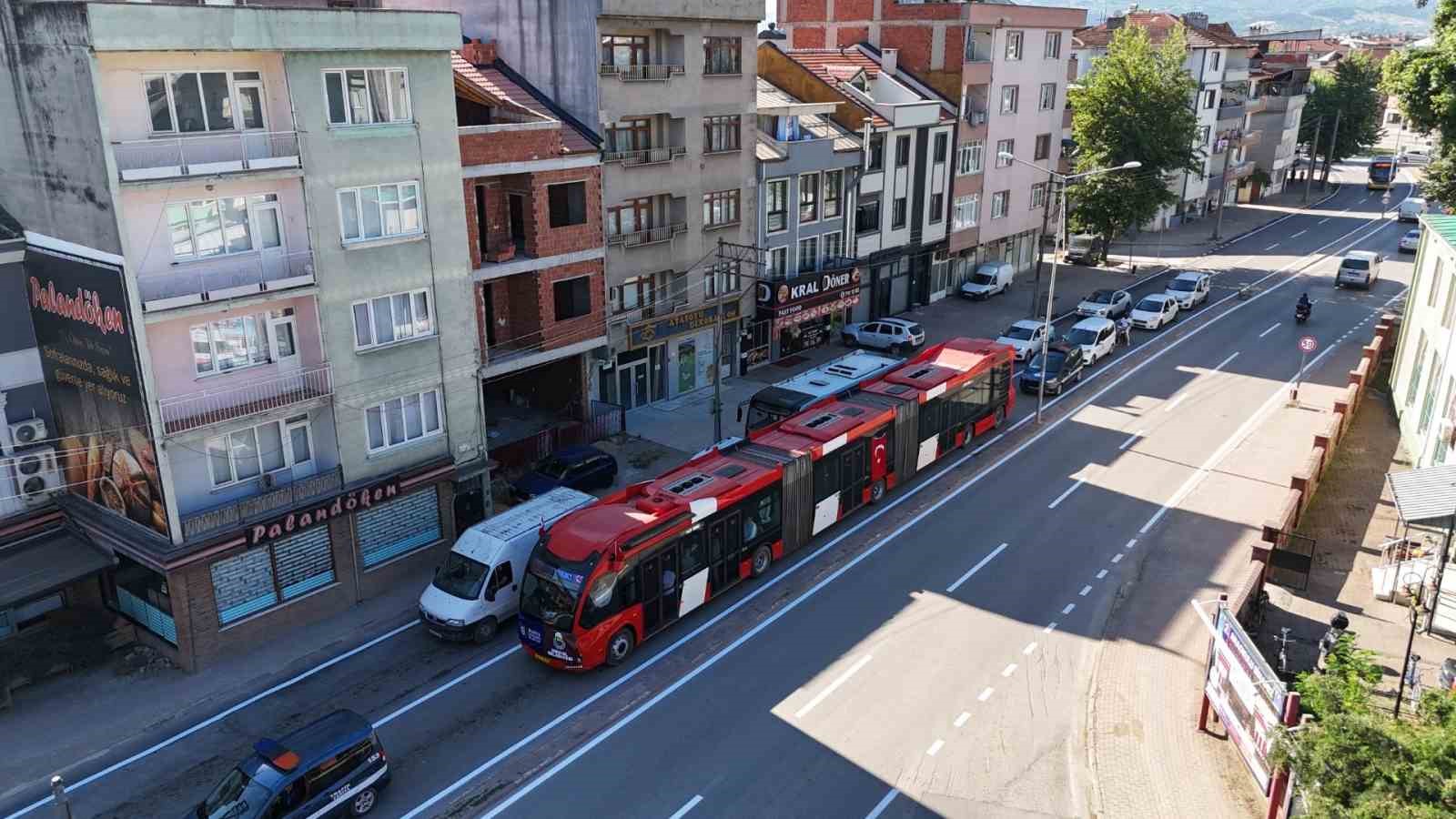 bursanin metrobusu ilk kez inegolde gorucuye cikti 4 ObCEWXH6