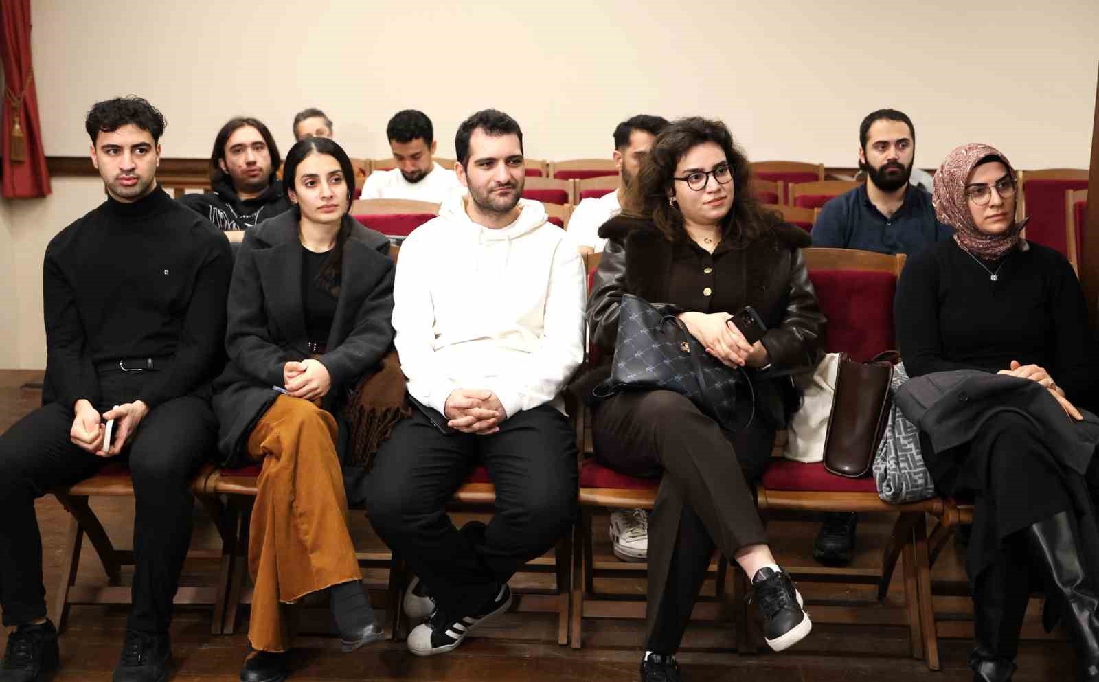 bursanin mimari evrimi yakin planda 4 5rwm9Jrb