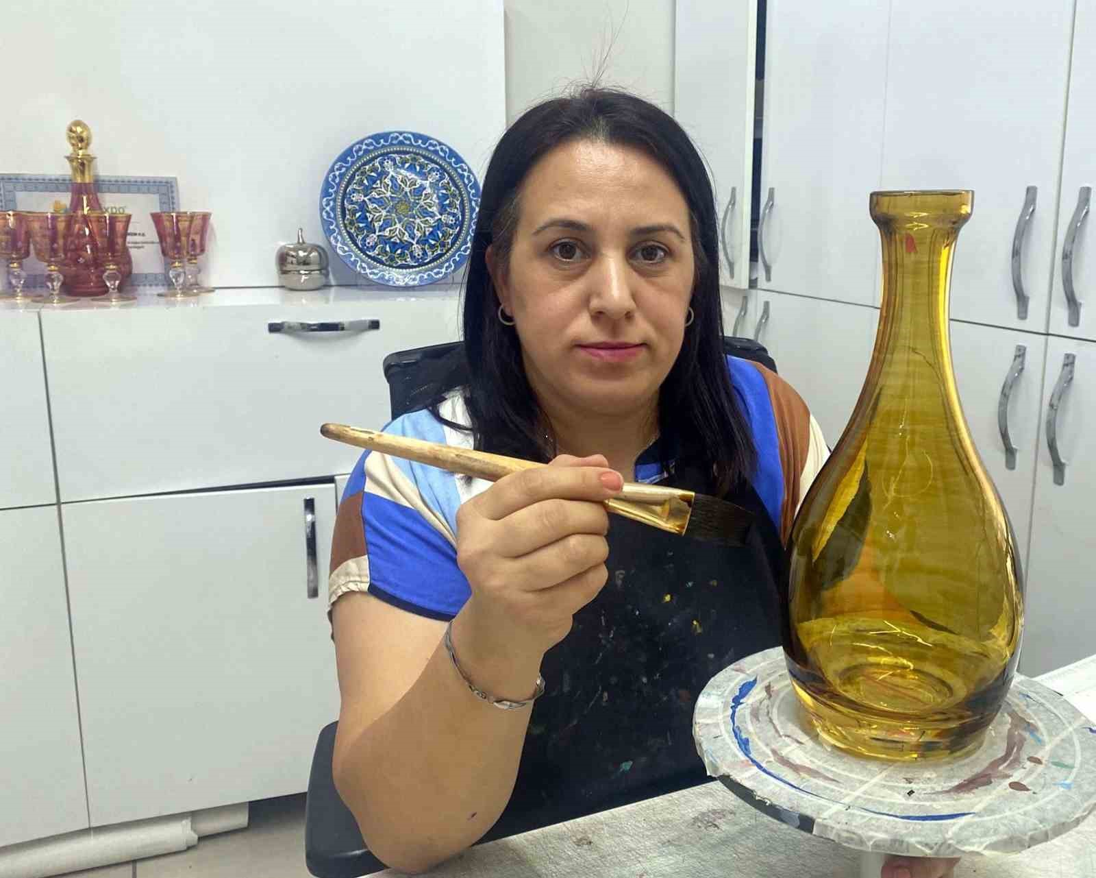 bursanin tarihi mekanlari cam susleme sanatiyla cam urunlerde bulusuyor 1 DeM2X8Vd