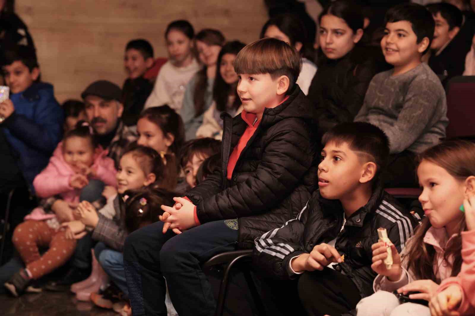 bursanin yuzlerce yillik simgeleri osmangazide perdeye yansidi 1 MFJ11Wkw