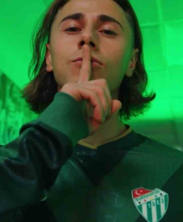 bursaspor-ara-transferde-4-imzayi-atti-x5iHIz2Z.jpg