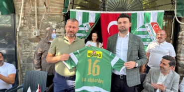 bursaspor-baskani-enes-celik-kapali-carsida-esnafla-bulustu-LXeiDT8v.jpg