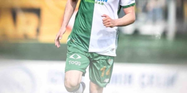 bursaspor-hakki-turker-ile-yolarini-ayirdi-45z5CDQ6.jpg