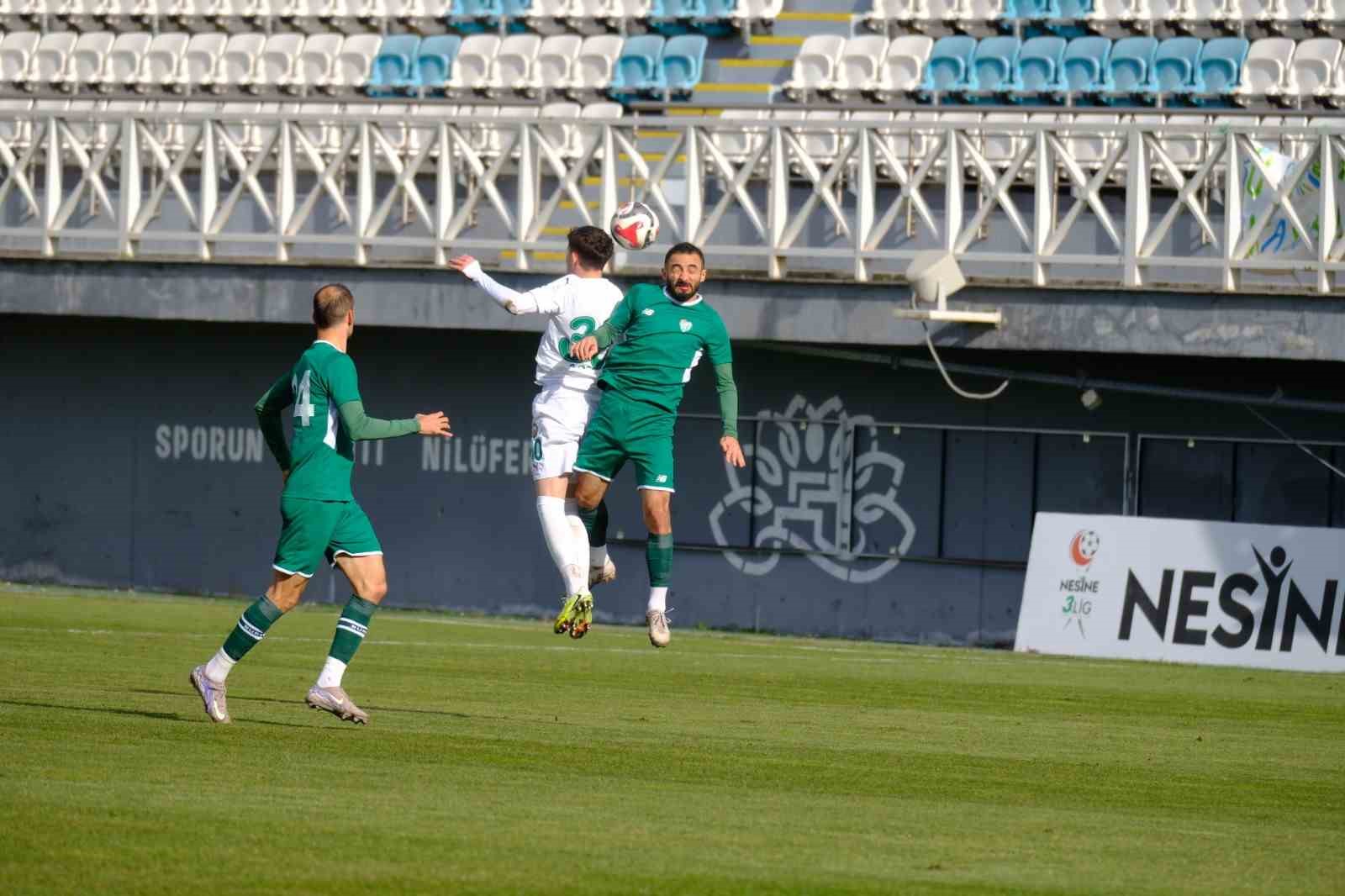 bursaspor hazirlik macinda nilufer fkyi 3 0la gecti 2 DIf2MTYO