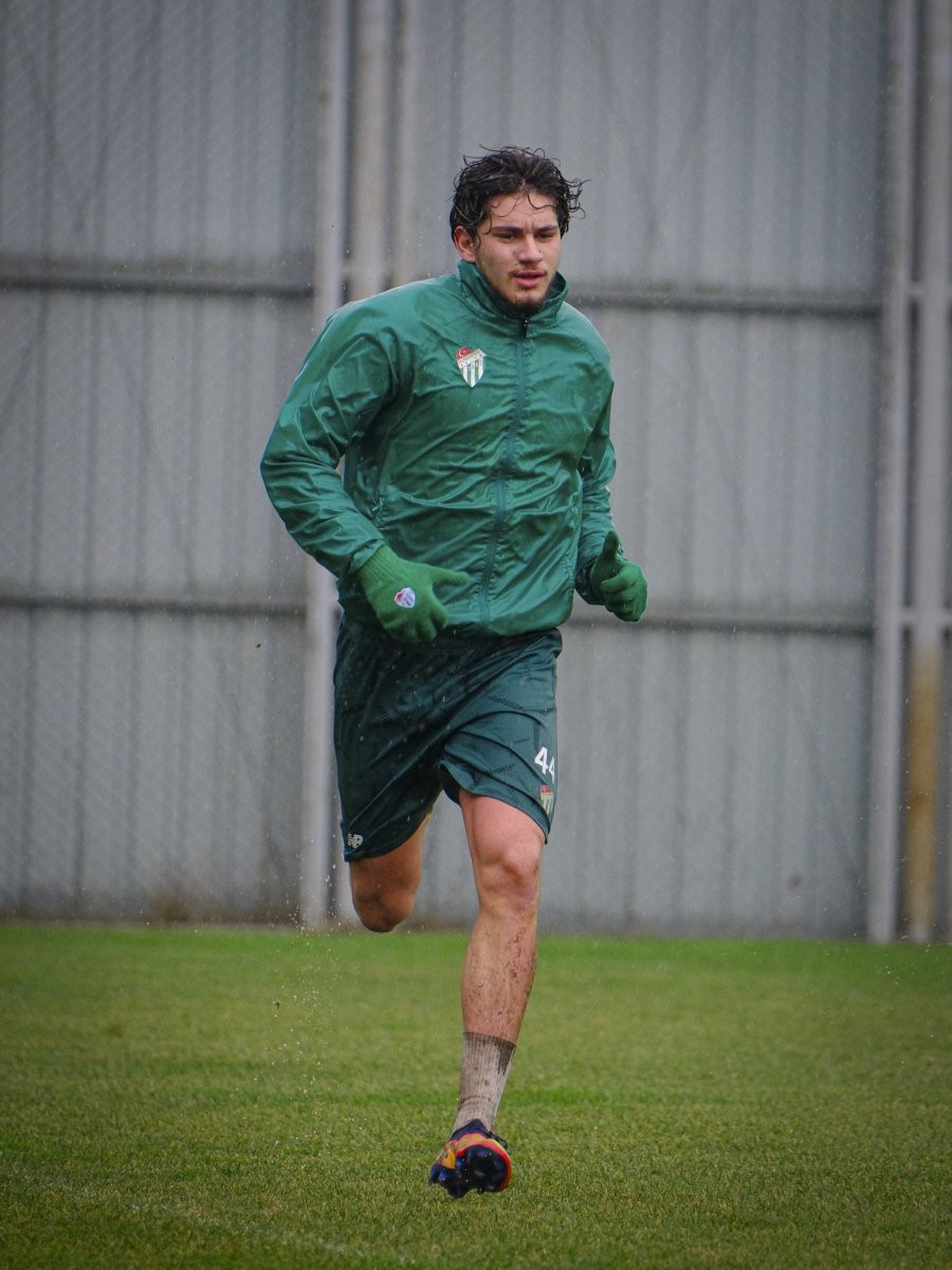 bursaspor isparta 32 spor maci hazirliklarina basladi 1 kjnLCWqs