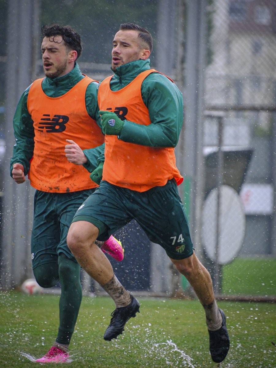 bursaspor isparta 32 spor maci hazirliklarina basladi 3 tUhgUucp