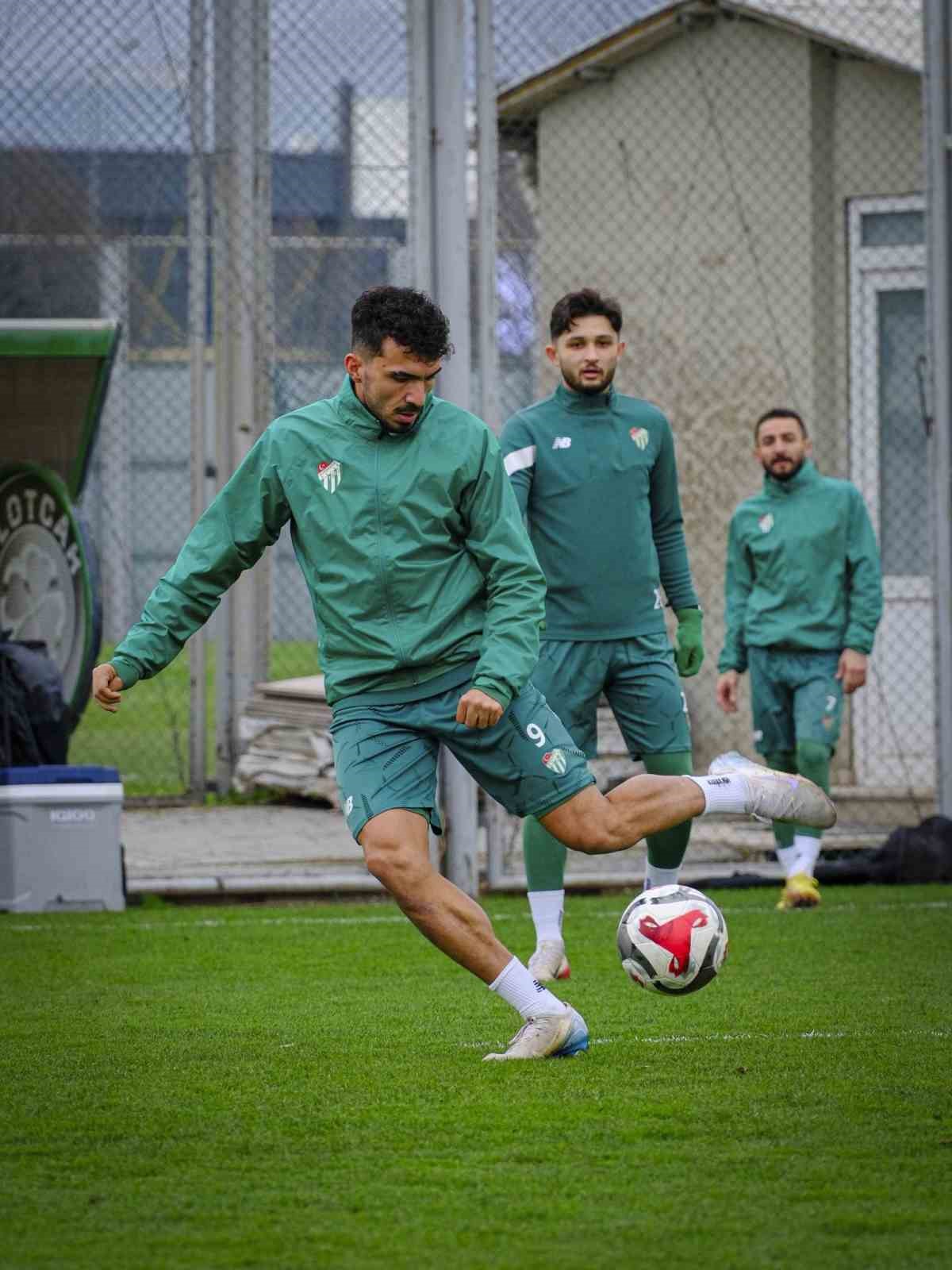 Bursaspor, Isparta 32 spor maçı hazırlıklarını sürdürüyor 6 bursaspor isparta 32 spor maci hazirliklarini surduruyor 2 rpbfDgEt