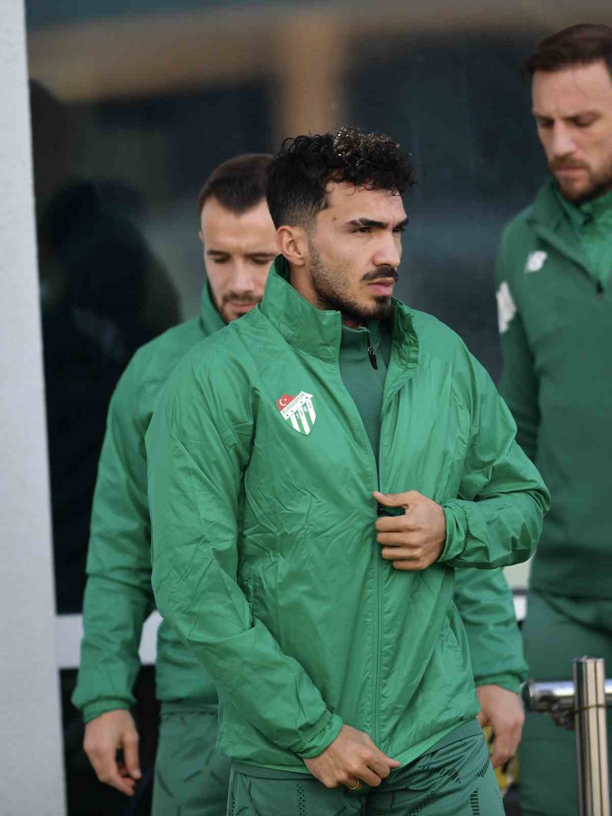 Bursaspor, Isparta 32 spor maçı hazırlıklarını tamamladı 7 bursaspor isparta 32 spor maci hazirliklarini tamamladi 3 PhEacJOm