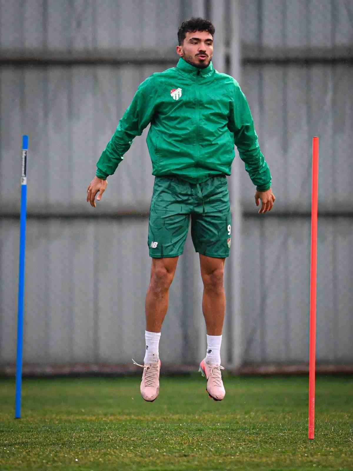 bursaspor kirklarelispor maci hazirliklarina basladi 1 iRXXSVr1
