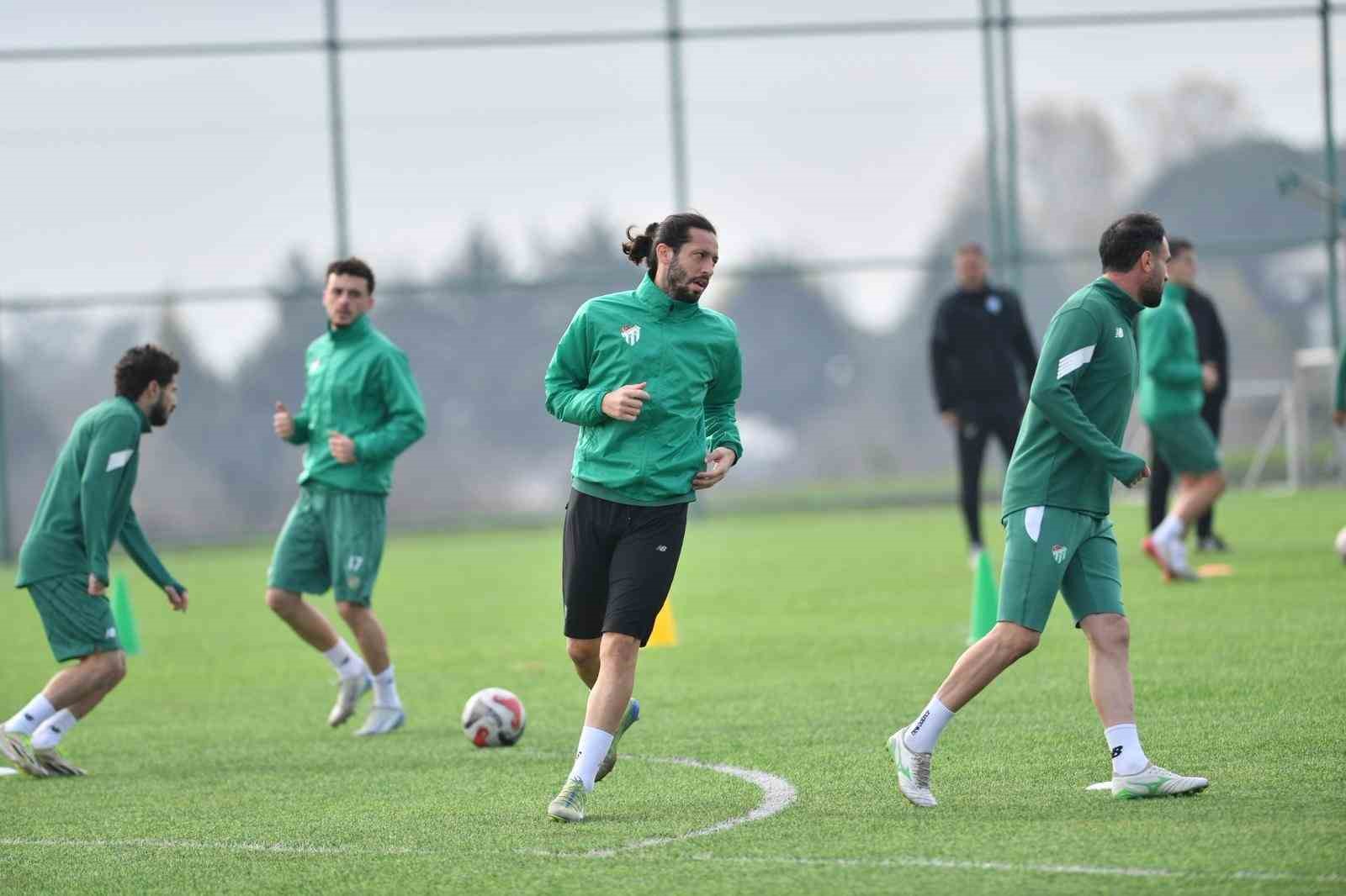 bursaspor mardin 1969 spor maci hazirliklarini tamamladi 0 2bv8wF16