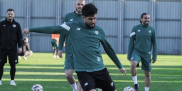 bursaspor-menemen-fk-maci-hazirliklarini-surdurdu-MZUP35Dk.jpg